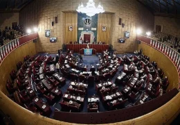 مجلس خبرگان: با کمال تعجب شاهد ساختار سازی‌های موازی و تصمیمات خارج از ضابطه و قانون در زمینه فضای مجازی هستیم
