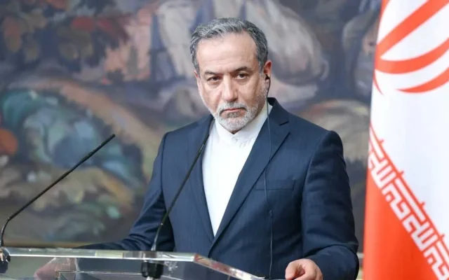 توضیحات عراقچی درمورد طرح ۷ روزه بازگشایی تنگه هرمز