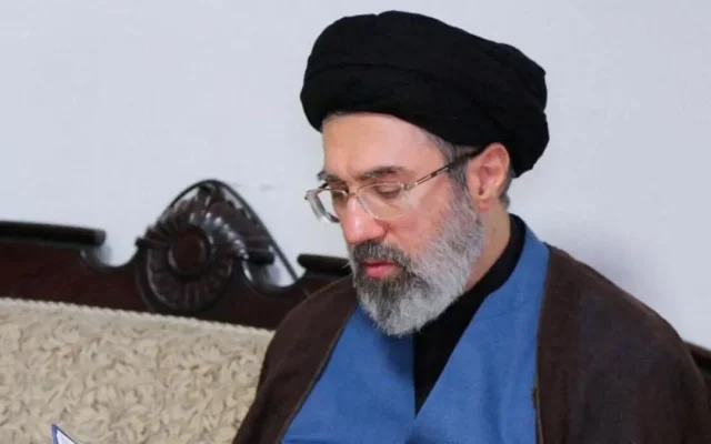 پیام رهبری به‌مناسبت هفته دفاع مقدس: روز‌های آینده به‌مراتب شکوهمندتر خواهد بود/ بر اساس محاسبات الهی، ایران قدرت اوّل جهان است