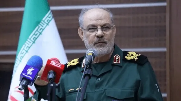 سخنگوی سپاه: در صورت حمله جدید، تسلیحات متفاوتی را به کار می‌گیریم / شناورهای آمریکایی از محدوده تنگه هرمز ۴۰۰ کیلومتر فاصله گرفته‌اند؛ این یعنی پیروزی بزرگ ایران