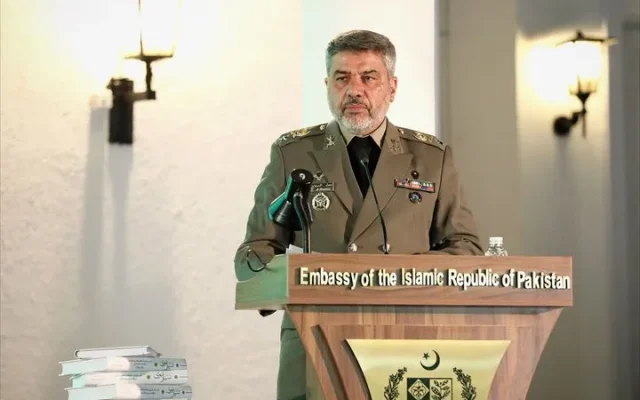 سخنگوی ارتش: تسلیحات نامتقارن و پهپادهای ارزان، برتری تجهیزات گران‌قیمت آمریکا را به چالش کشیده‌اند