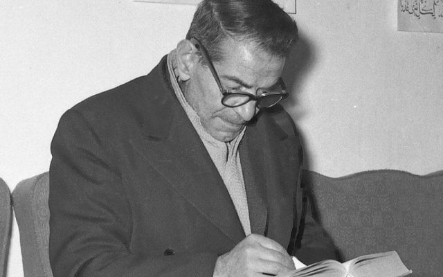 زبان فارسی مولفه مهم هویت ملی