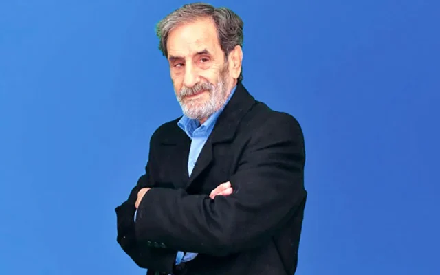 آقای بازیگر در آستانه ۸۰ سالگی: روزی ۴۰ چای می‌خورم