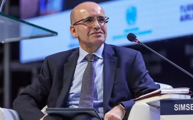 وزیر دارایی ترکیه: اگر جنگ علیه ایران رخ نداده بود، تورم تا امروز دست‌کم ۷ واحد درصد پایین‌تر بود/ دولت انتظار دارد کسری بودجه در سال جاری، معادل ۳.۱ درصد تولید ناخالص داخلی باشد