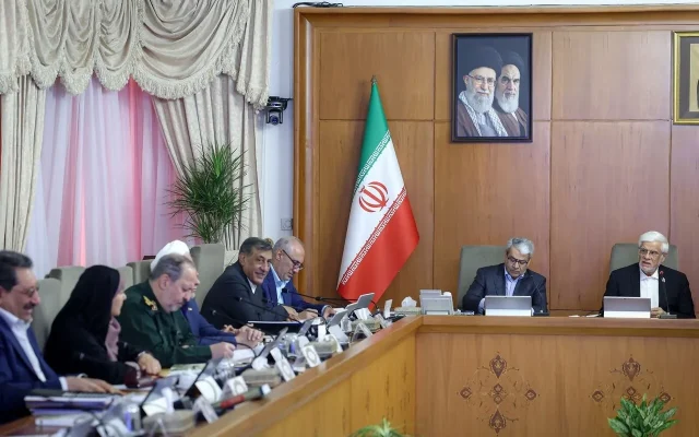 عارف: رئیس‌جمهور در سازمان ملل دست برتر را خواهد داشت