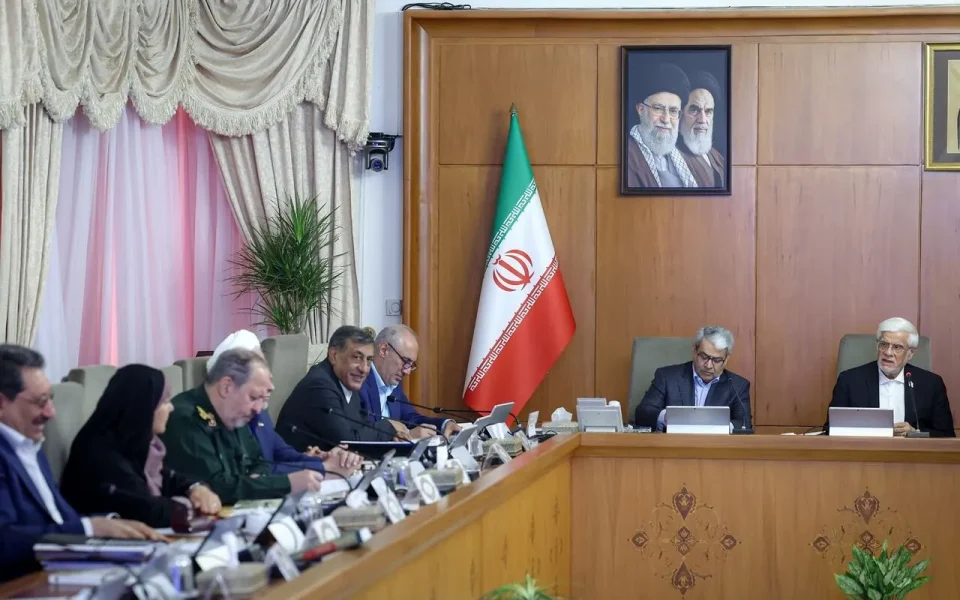 عارف: رئیس‌جمهور در سازمان ملل دست برتر را خواهد داشت