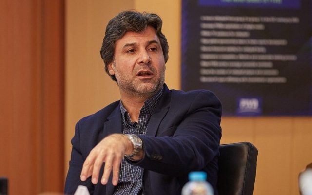 قهرمانان کوچک ایران کجا گم می‌شوند؟ 
