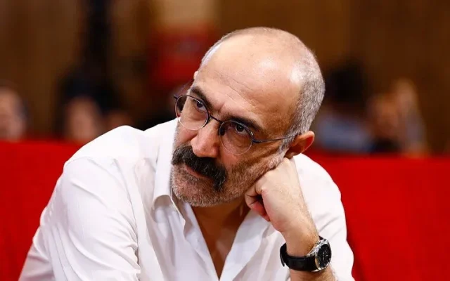 هادی حجازی‌فر: صورت‌مان را با سیلی سرخ نگه داشته‌ایم