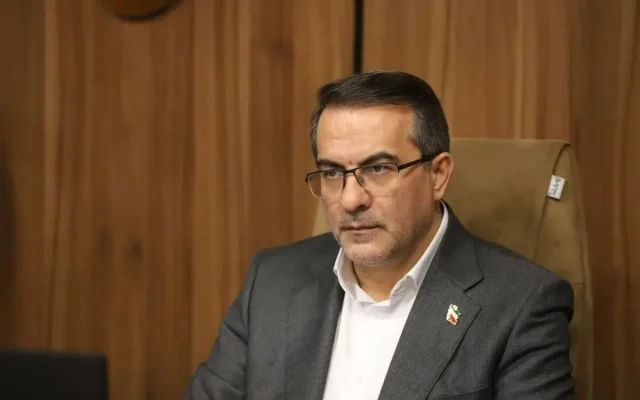 رفیع‌زاده: عملکرد واقعی کارکنان باید مبنای ارزیابی و پرداخت پاداش باشد