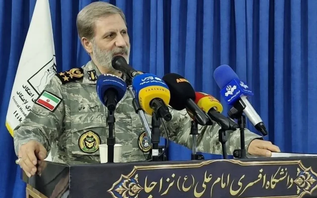 فرمانده کل ارتش: تنگه هرمز تا رعایت حقوق ملت ایران بسته خواهد ماند/ تهدید زیرساخت‌های ایران با پاسخ چندبرابری مواجه خواهد شد