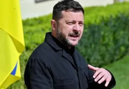 زلنسکی: روسیه شب گذشته با ۳۹ موشک بالستیک و بیش از ۱۲۰ پهپاد تهاجمی، به طور مشخص زیرساخت‌های انرژی ما را که شامل آتش‌بس می‌شد، هدف قرار داد/ مسکو اظهارات ترامپ را قدرتمند و بازدارنده نمی‌داند/ از رئیس‌جمهور آمریکا می‌خواهیم تحریم‌های شدیدی علیه روسیه اعمال کند/ هیچ کشوری در جهان نباید در برابر بازیگری دیوانه مانند روسیه، تنها گذاشته شود
