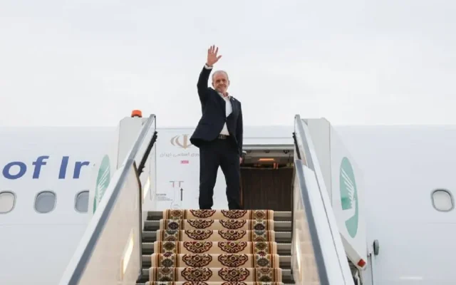 پزشکیان ترکمن باشی را به مقصد تهران ترک کرد