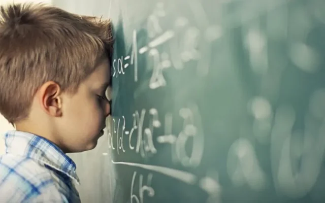 چرا برخی کودکان در یادگیری ضعیف ترند؟ این نشانه ها را جدی بگیرید