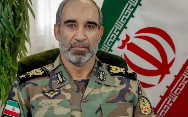 سرتیپ جهانشاهی، فرمانده نیروی زمینی ارتش: بیش از ۵۰ یگان رزمی و پشتیبانی در مرزها، از شمال غرب تا غرب و جنوب غرب و از شرق تا جنوب شرق و سواحل مکران مستقر شده‌اند/ مناطقی که در آن‌ها احتمال فرود هواپیماهای دشمن وجود دارد، از جمله فرودگاه‌های متروکه، شناسایی شده‌اند