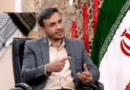 معاون سیاسی نیروی دریایی سپاه: آمریکایی‌ها مدعی‌اند که نفت را از تنگه هرمز عبور می‌دهند؛ پس چرا بازار‌های نفت حرکتی متناسب با این حرف‌ها نشان نمی‌دهند؟ چون واشنگتن دروغ می‌گوید/ اگر ترامپ نیروی دریایی ما را نابود کرده، پس چرا کشتی‌های آمریکایی در فاصله ۶۰۰ تا ۷۰۰ کیلومتری قرار گرفته‌اند و نزدیک تنگه هرمز نمی‌آیند؟