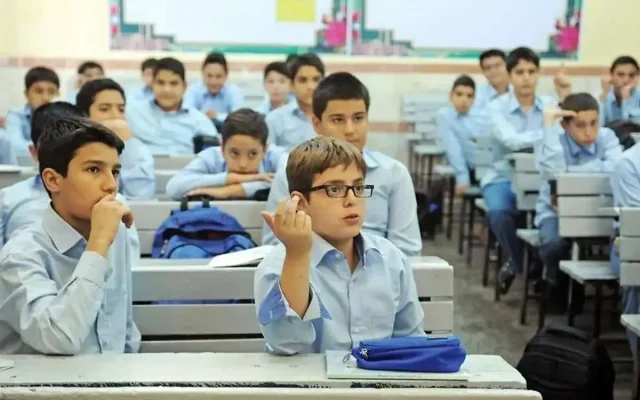 مدارس غیردولتی؛ سهم ۲۳ درصدی از رتبه‌های برتر کنکور